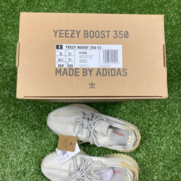 New in box adidas Yeezy 350 v2 light men’s size 8 - Picture 8 of 8